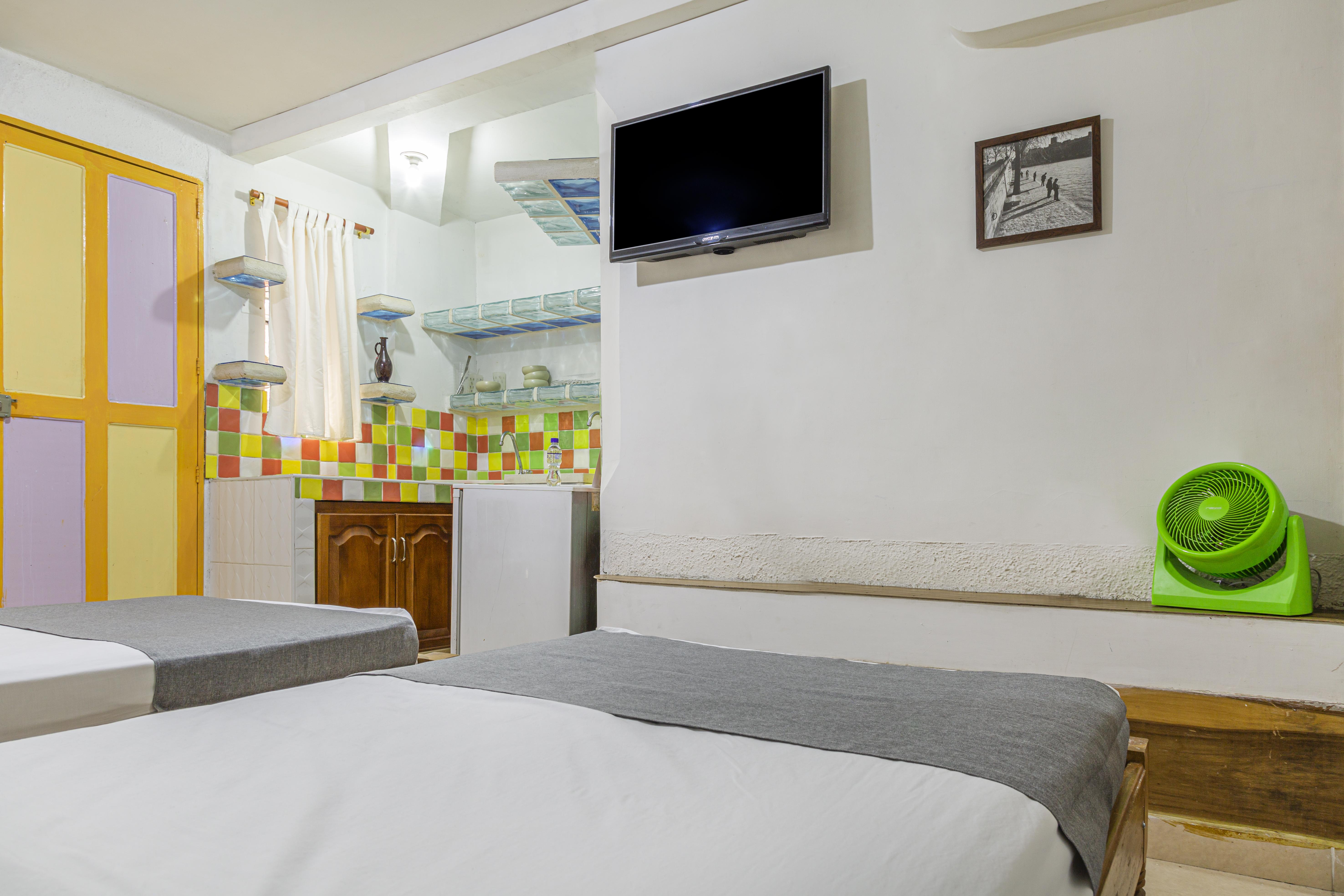 Ayenda Habana Vieja 1221 Hotel Меделин Екстериор снимка